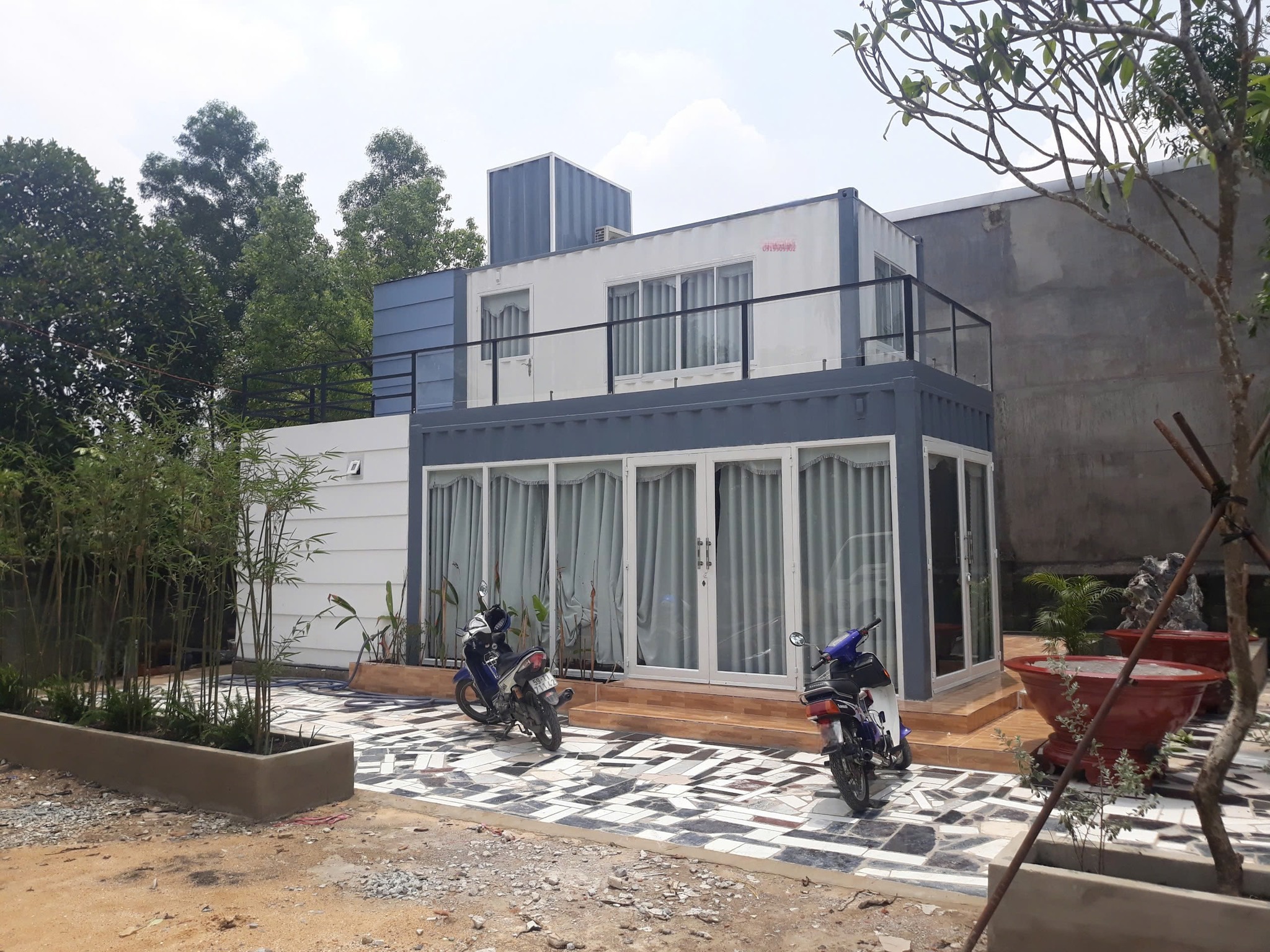 Nhà Container