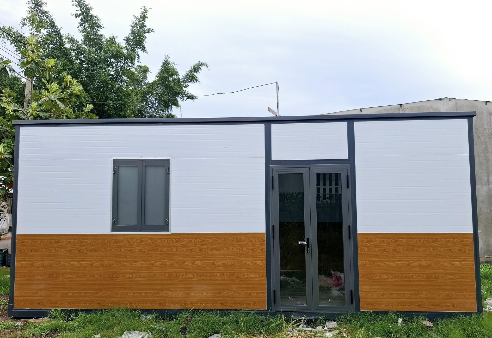 Nhà container